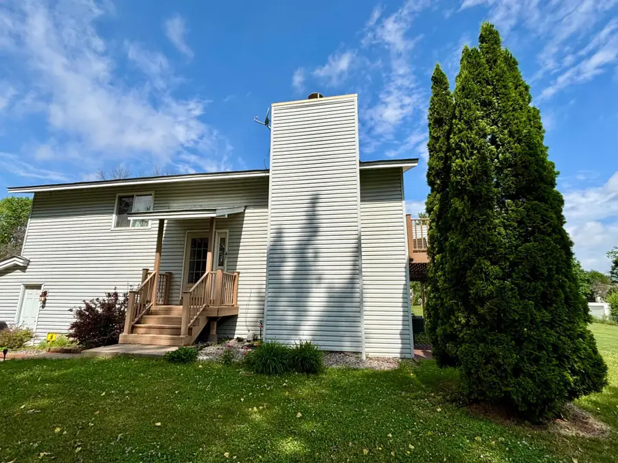 821 Clover Leaf Parkway Ne, Blaine, MN 55434 - #3
