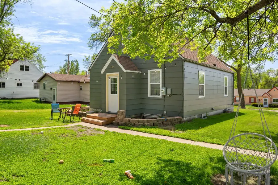 32 2nd Avenue Nw, Mayville, ND 58257 - #2