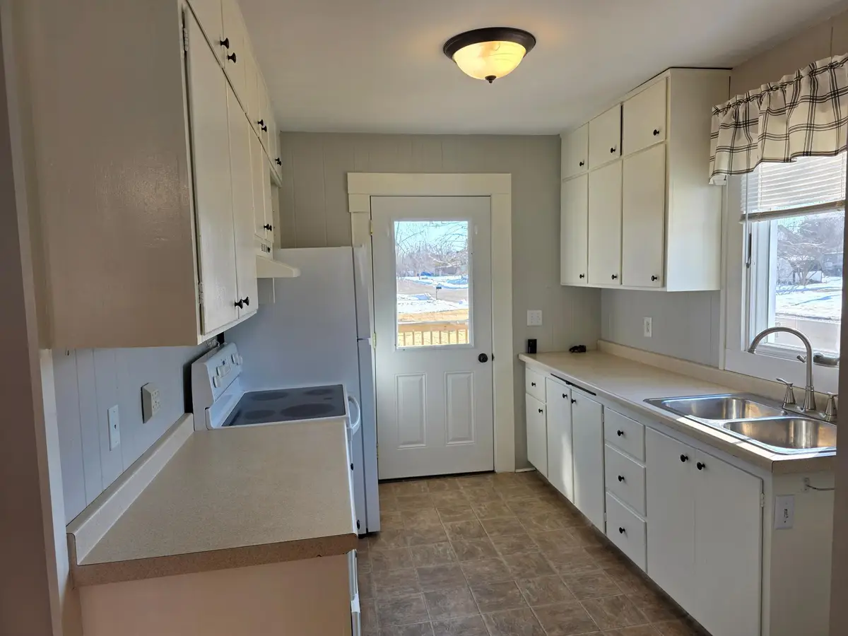 305 N Wabasha, Plainview, MN 55964 - #1