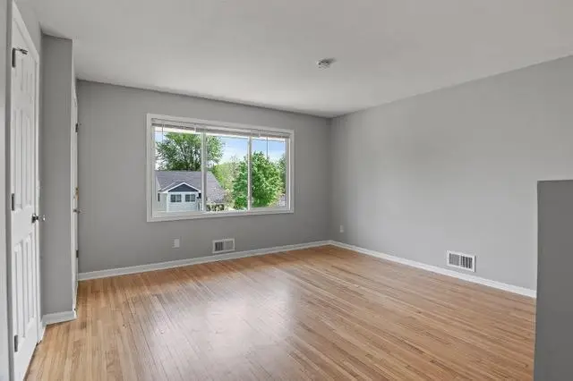 2105 Russell Avenue N, Minneapolis, MN 55411 - #3