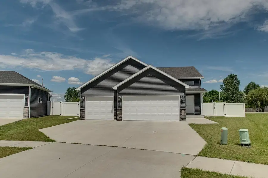 4514 13th Street S, Moorhead, MN 56560 - #2