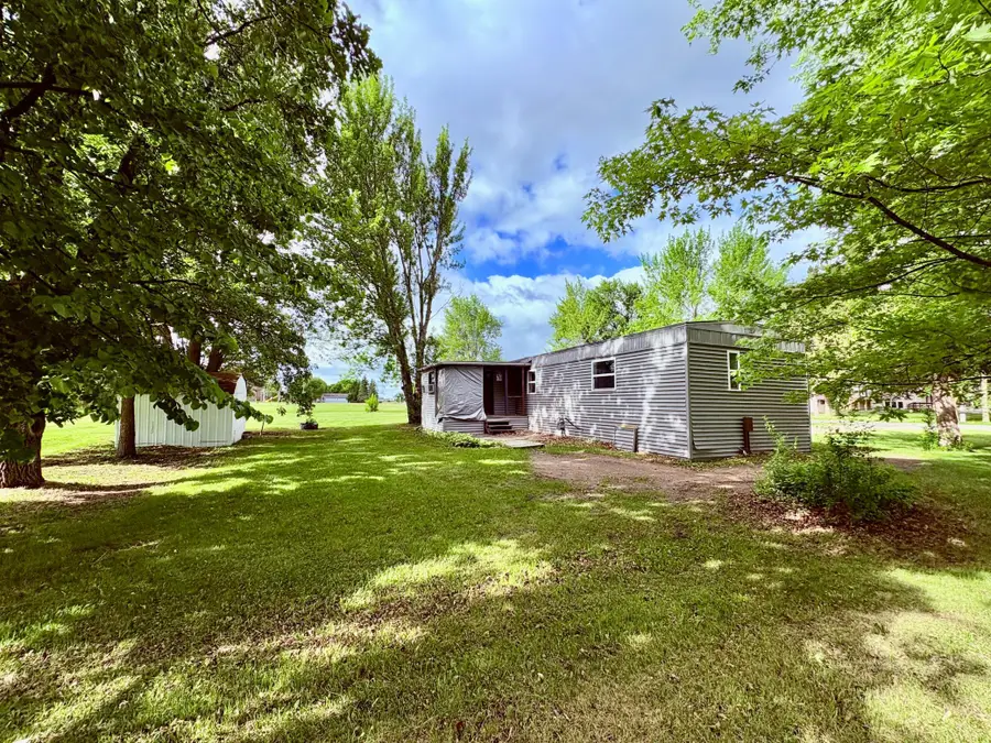 210 3rd Avenue Sw, Baudette, MN 56623 - #3
