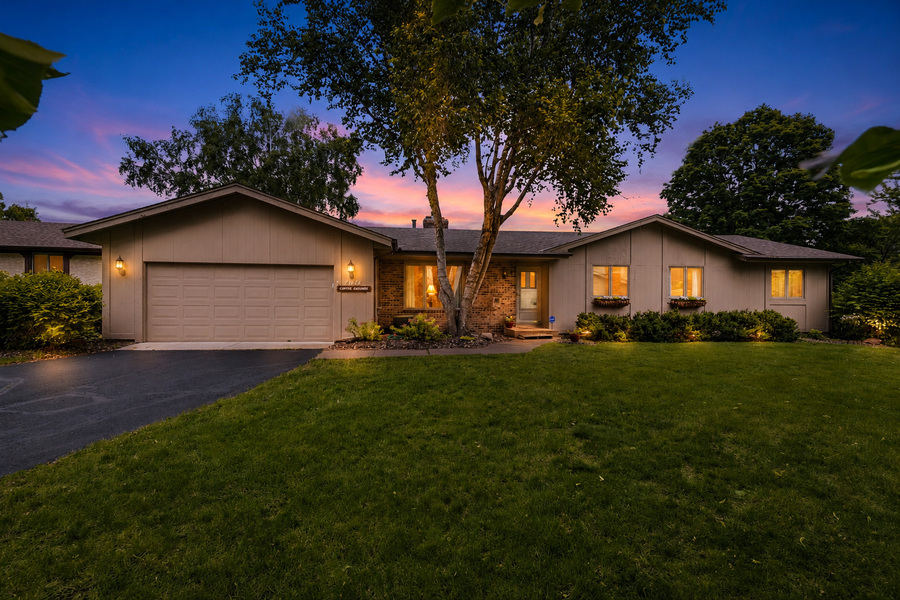 7474 Saratoga Drive, Chanhassen, MN 55317 - #3