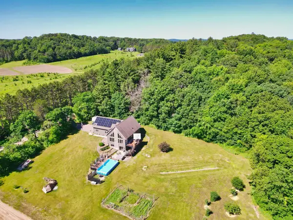 E560 Cedar Road, Eau Claire, WI 54701