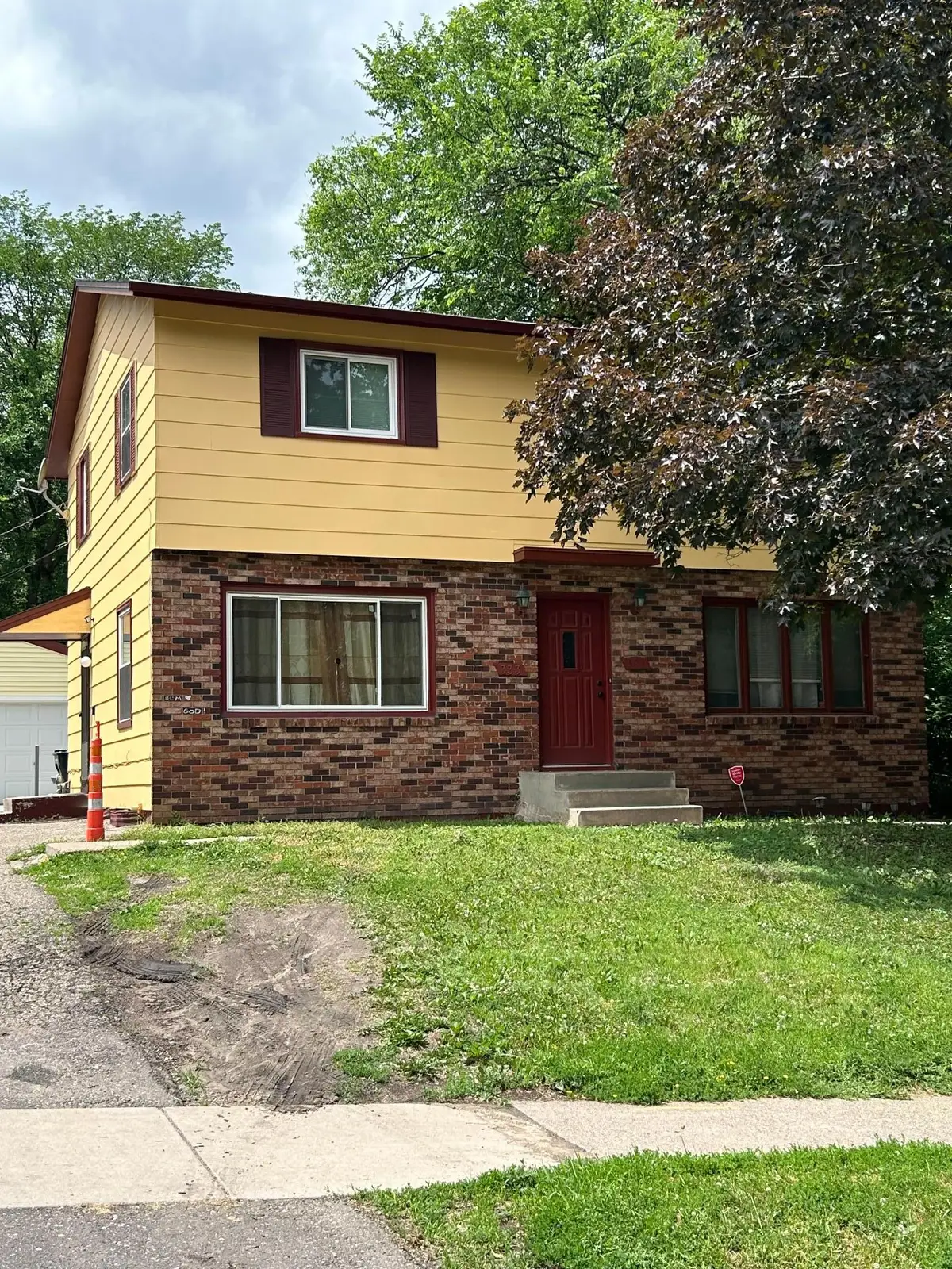 331-333 S Mcknight Road, Saint Paul, MN 55119 - #1