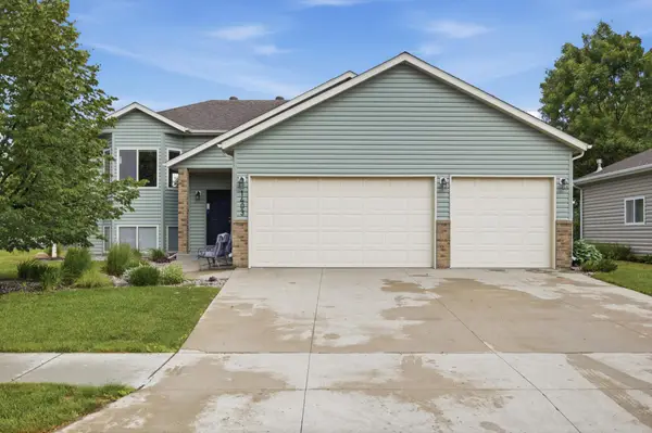 1403 35th Street Circle S, Moorhead, MN 56560