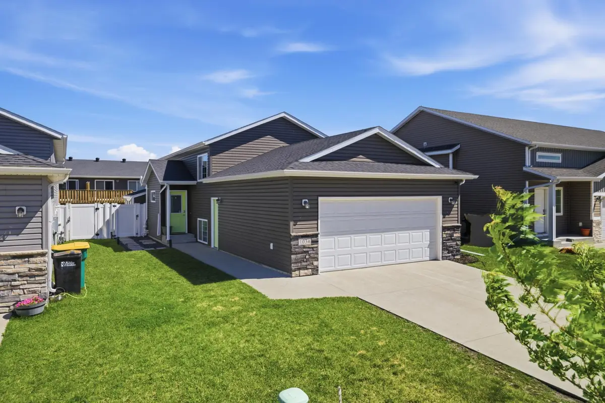 1034 29th Avenue W, West Fargo, ND 58078 - #1
