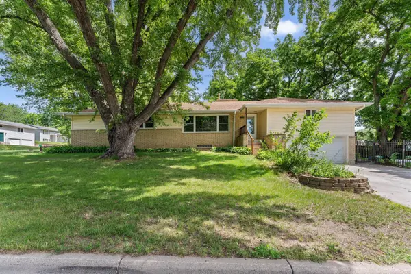 8360 Cedar Street, Rockford, MN 55373