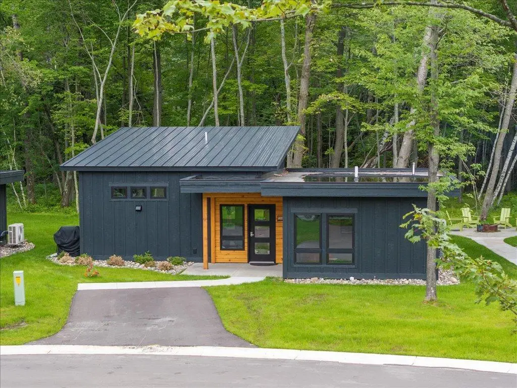 9835 Adventure Way Sw #Quarterdeck Resort 404, Nisswa, MN 56468 - #1