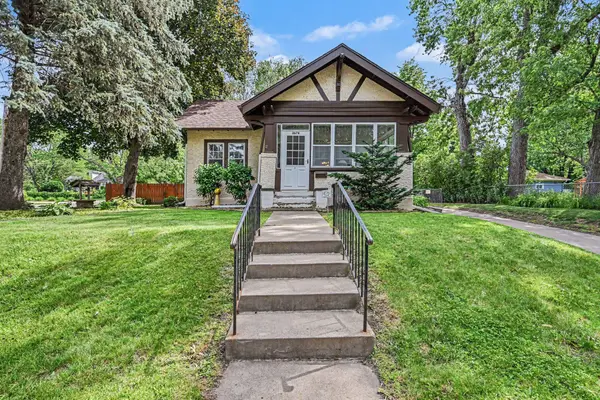 2678 8th Avenue E, Saint Paul, MN 55109