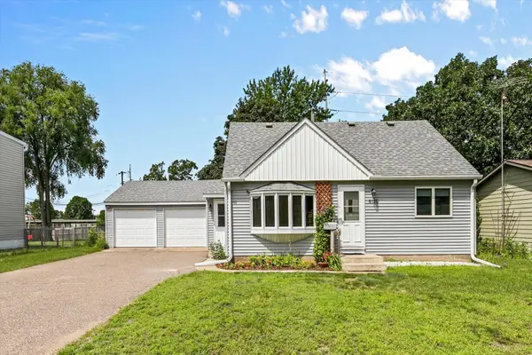 6110 Starlite Boulevard Ne, Minneapolis, MN 55432
