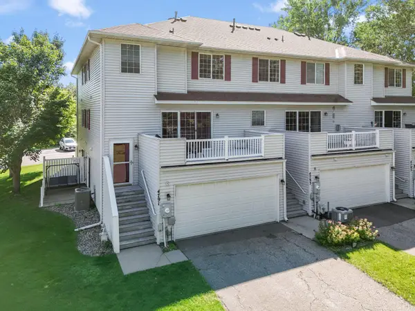 4791 Grenwich Road N, Saint Paul, MN 55128