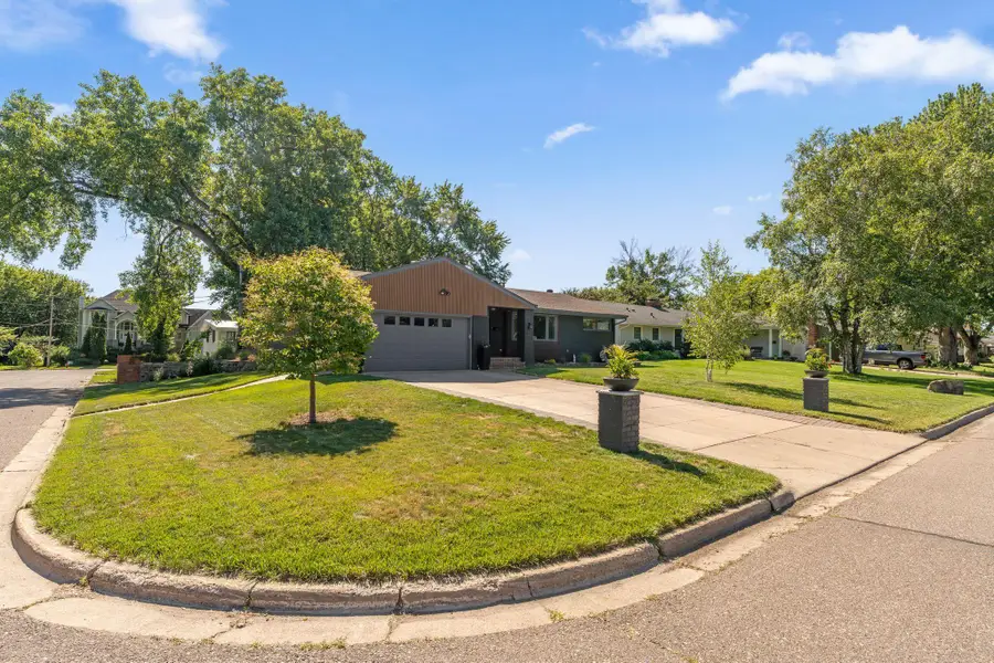 4544 Perry Avenue N, Minneapolis, MN 55422 - #2