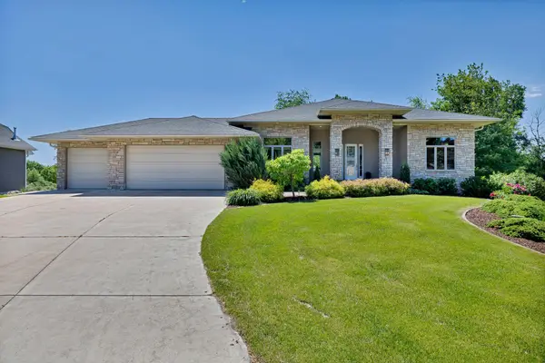 2716 103rd Court Ne, Minneapolis, MN 55449