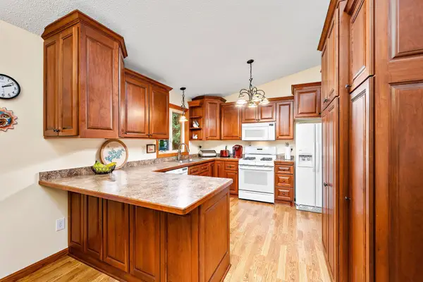 4151 Valley View Street, Saint Bonifacius, MN 55375
