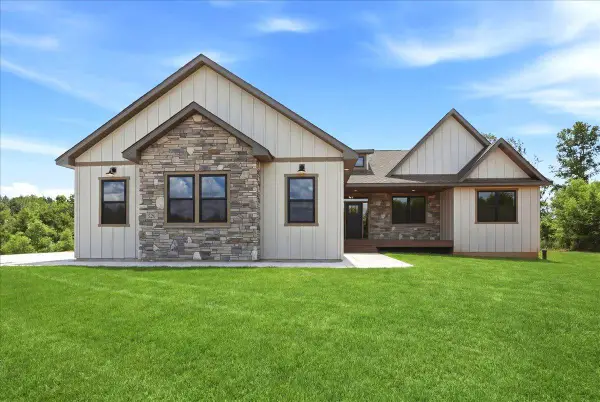 329 138th Avenue, Houlton, WI 54082