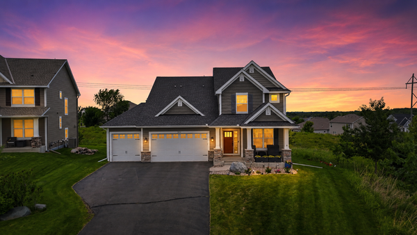 9684 7th Street N, Lake Elmo, MN 55042