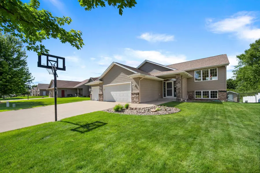 2575 Stony Creek Drive, Owatonna, MN 55060 - #3