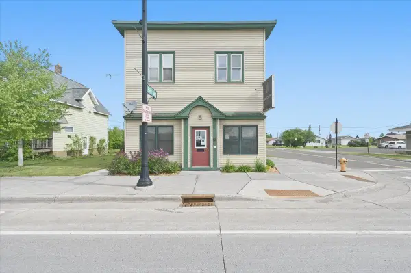 601 Belknap Street, Superior, WI 54880