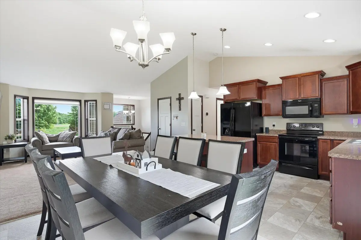 1805 10th Street Ne, Buffalo, MN 55313 - #1
