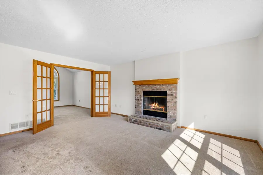 952 Moonlight Drive, Woodbury, MN 55125 - #3