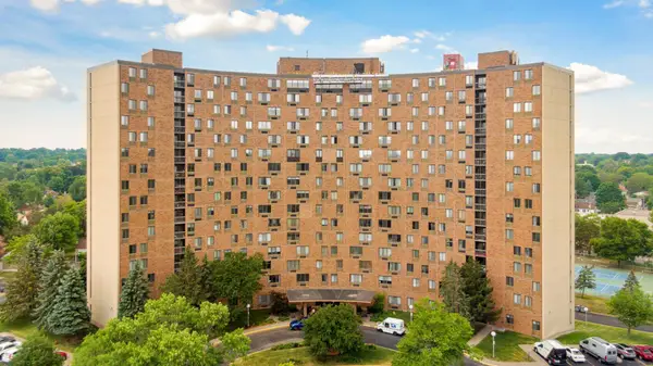 1181 Edgcumbe Road #814, Saint Paul, MN 55105