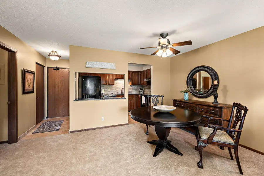 10451 Greenbrier Road #318, Minnetonka, MN 55305 - #2