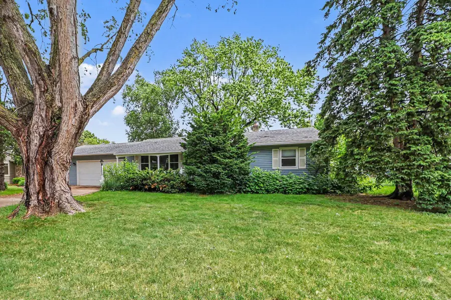2203 Lakeaires Boulevard, Saint Paul, MN 55110 - #2