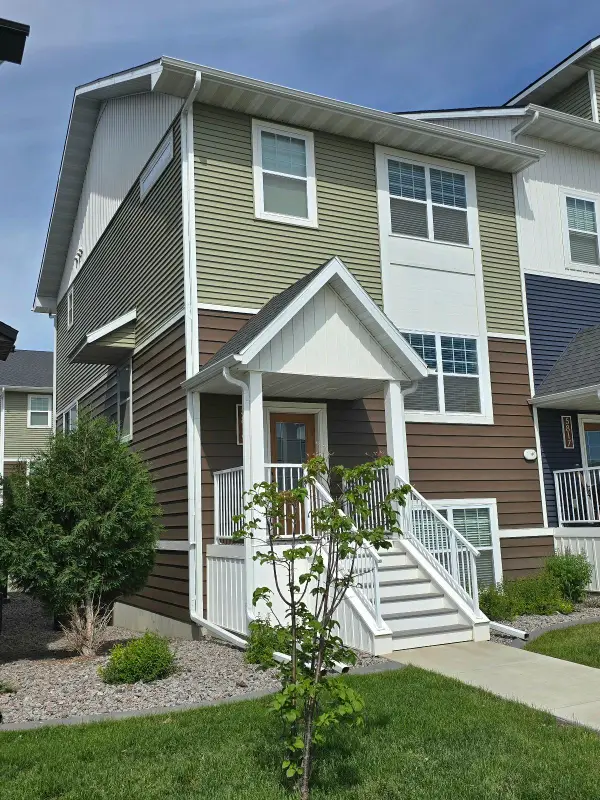 5819 41st Street S, Fargo, ND 58104