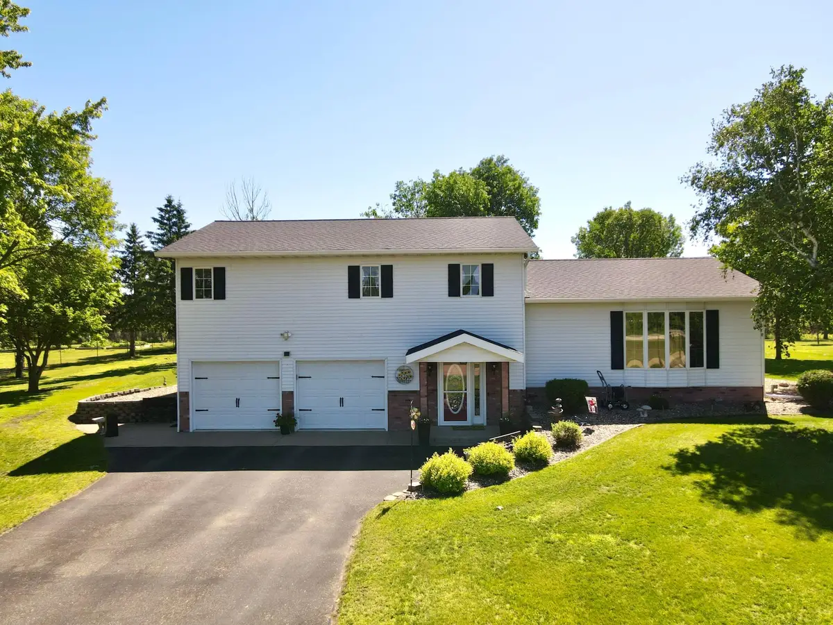 33434 Country Loop, Wadena, MN 56482 - #1