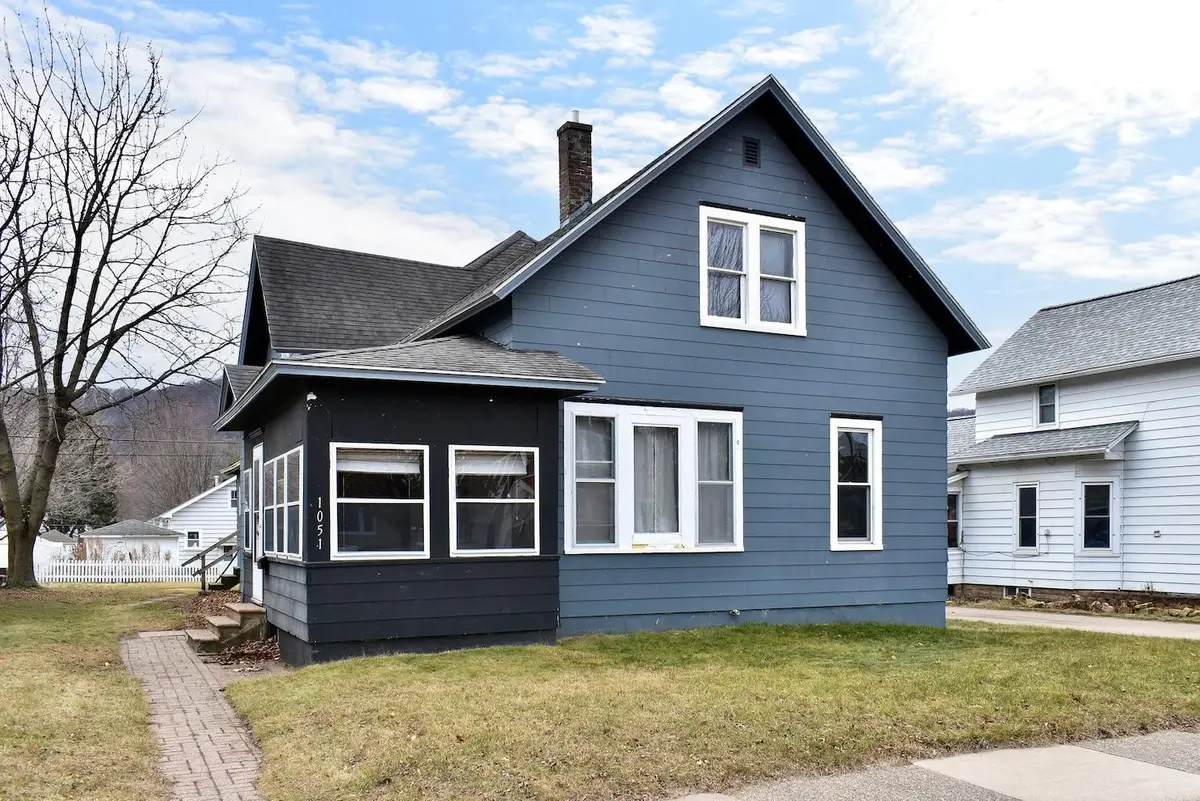 1051 W King Street, Winona, MN 55987 - #1
