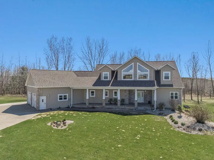 6751 30th Avenue, Eau Claire, WI 54703 - #2