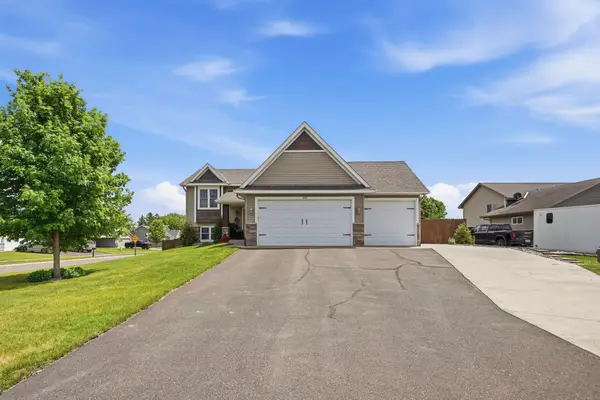 1632 Jefferson Street S, Cambridge, MN 55008