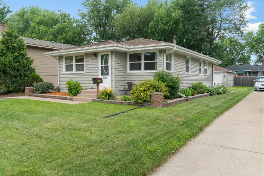 6738 Knoll Street N, Minneapolis, MN 55427 - #3