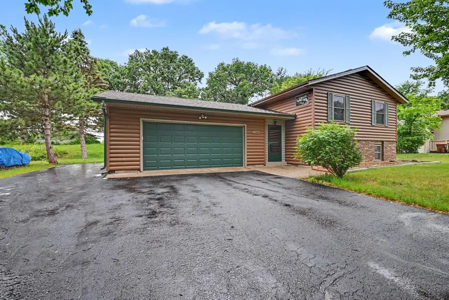 2288 Phylis Court E, Saint Paul, MN 55119 - #2
