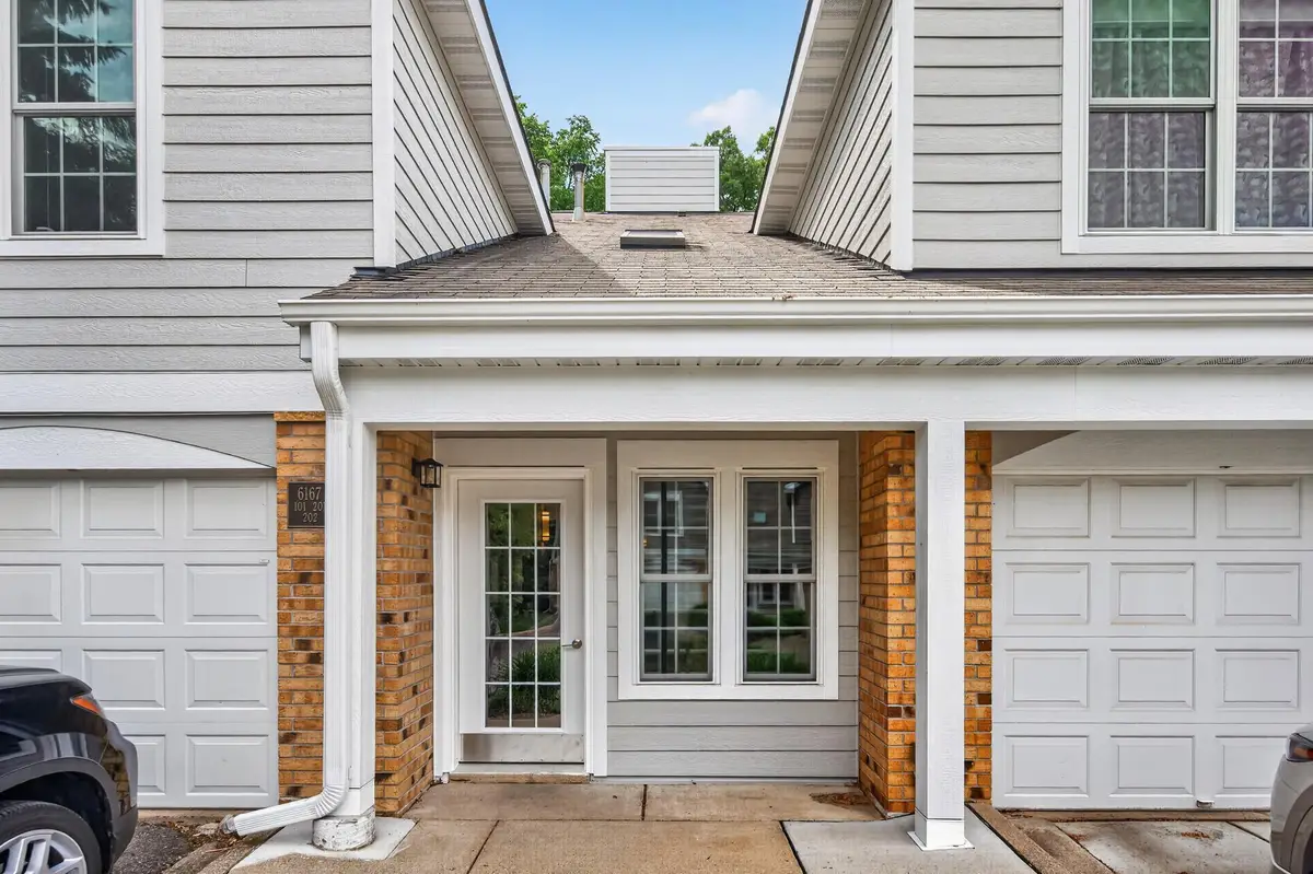 6167 Chasewood Parkway #202, Minnetonka, MN 55343 - #1