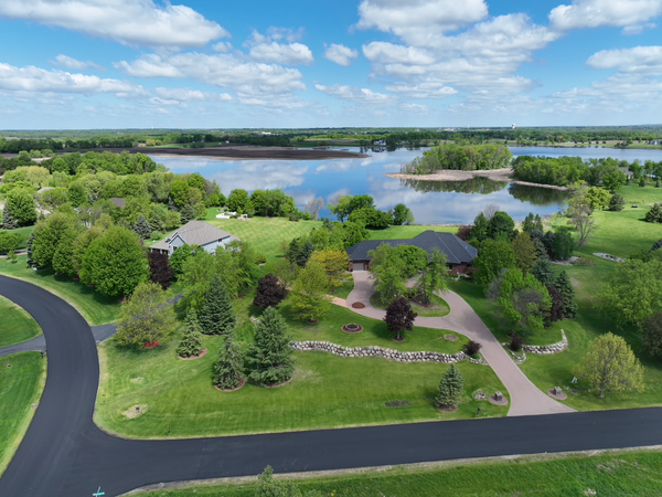 12605 Island View Circle, Rogers, MN 55374