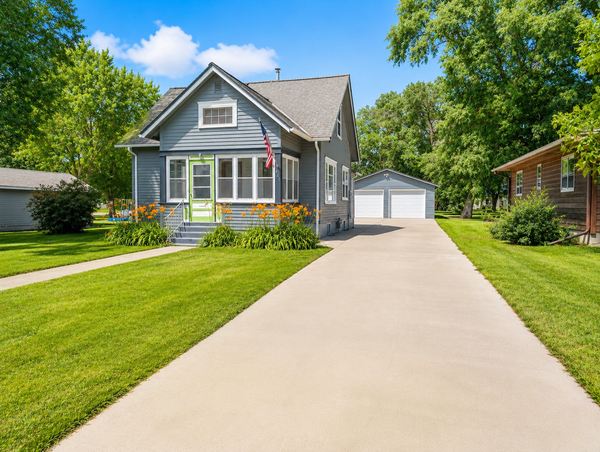 420 S Swift Avenue, Litchfield, MN 55355