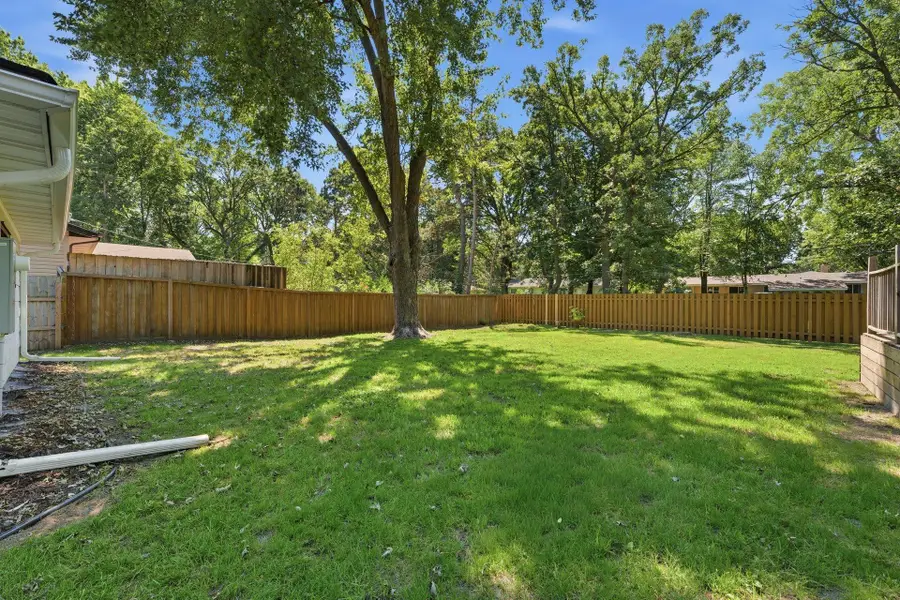 2808 Laport Drive, Saint Paul, MN 55112 - #2
