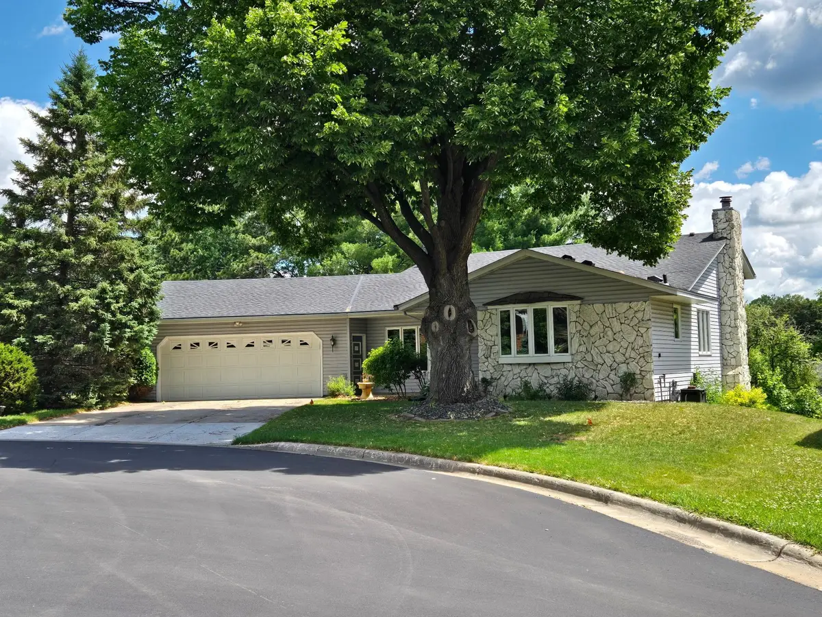 1280 Stassen Drive, Saint Paul, MN 55118 - #1