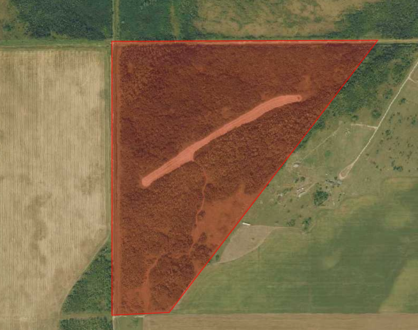 134 County Rd, Warroad, MN 56763