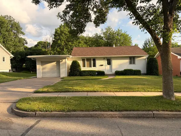 1049 Maple Street, Red Wing, MN 55066
