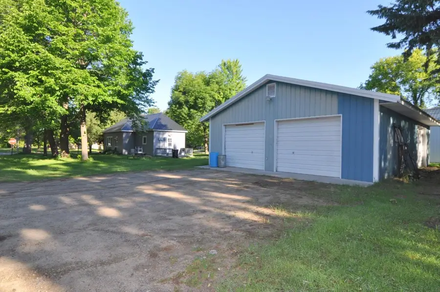 390 Pleasant Avenue Se, Akeley, MN 56433 - #2