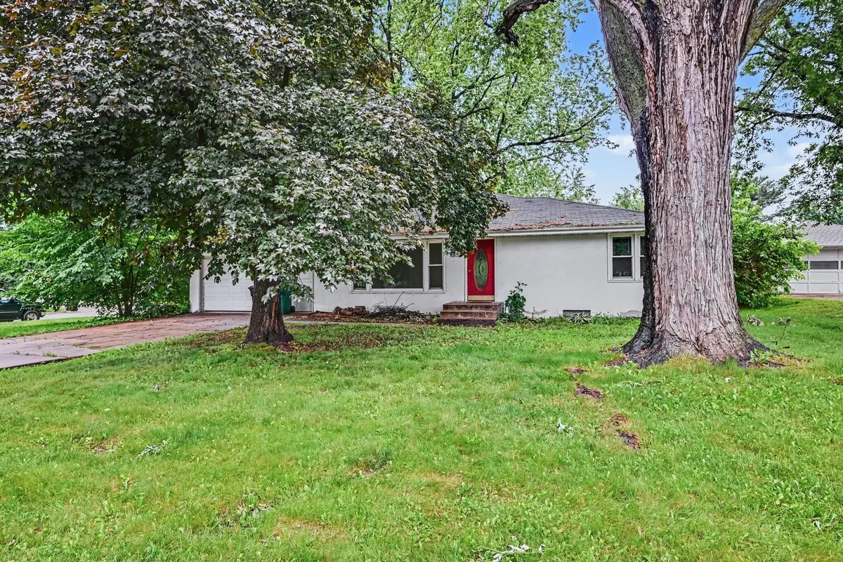 1708 Lydia Avenue W, Roseville, MN 55113 - #1