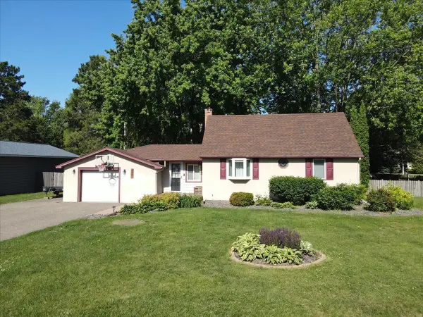 6981 Sunrise Drive, Circle Pines, MN 55014