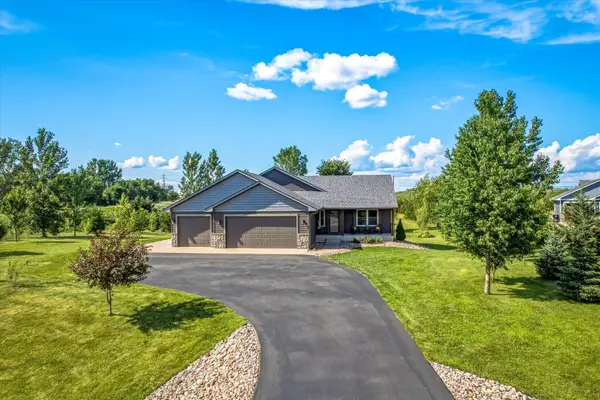 520 Olivia Court, Hudson, WI 54016