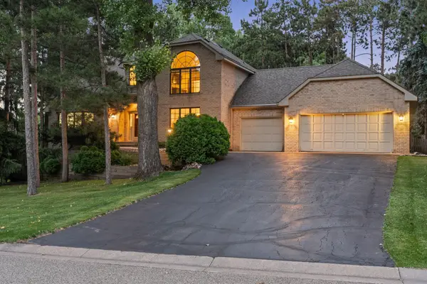 1315 Donegal Drive, Woodbury, MN 55125