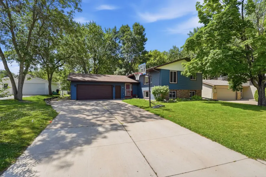 746 11 1/2 Street N, Sauk Rapids, MN 56379 - #2