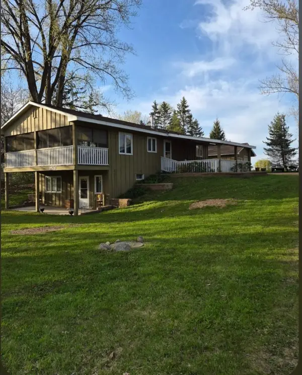 8526 253rd Street, Forest Lake, MN 55025