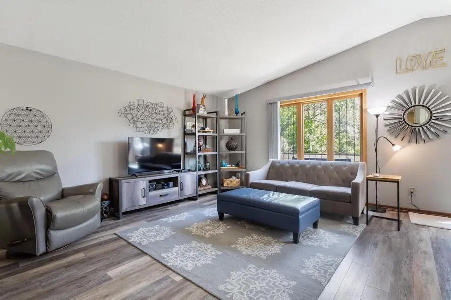3114 Farnum Drive #A, Eagan, MN 55121 - #3